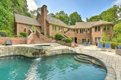 Luxe mooresville manor with Pool and Lake Access